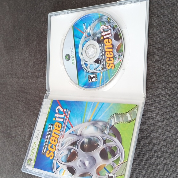 XBOX 360 GAMES -- SCENE IT BOX OFFICE SMASH & LIGHTS CAMERA ACTION W BIG BUTTON - Picture 6 of 8